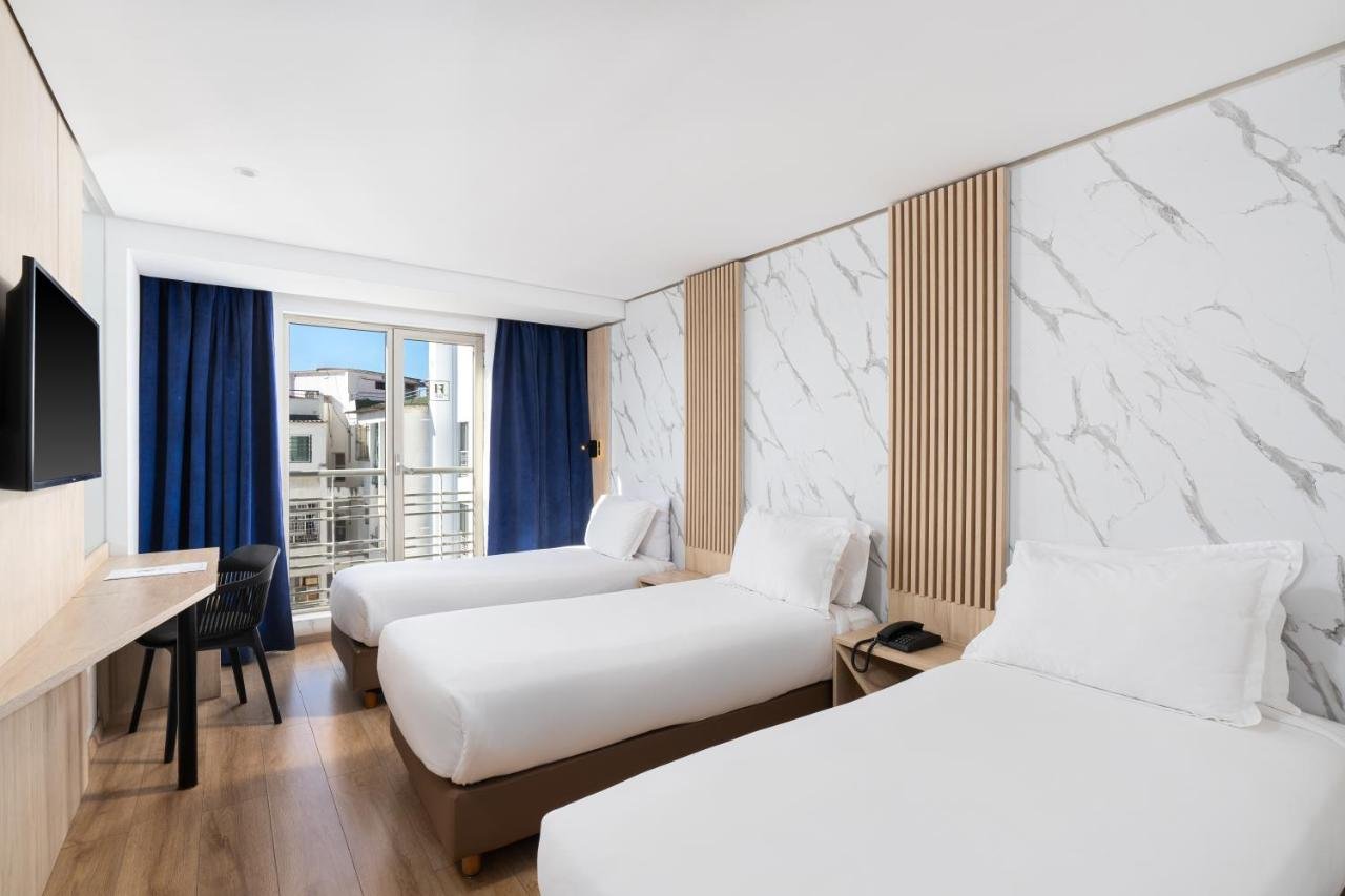 Superior Triple Room