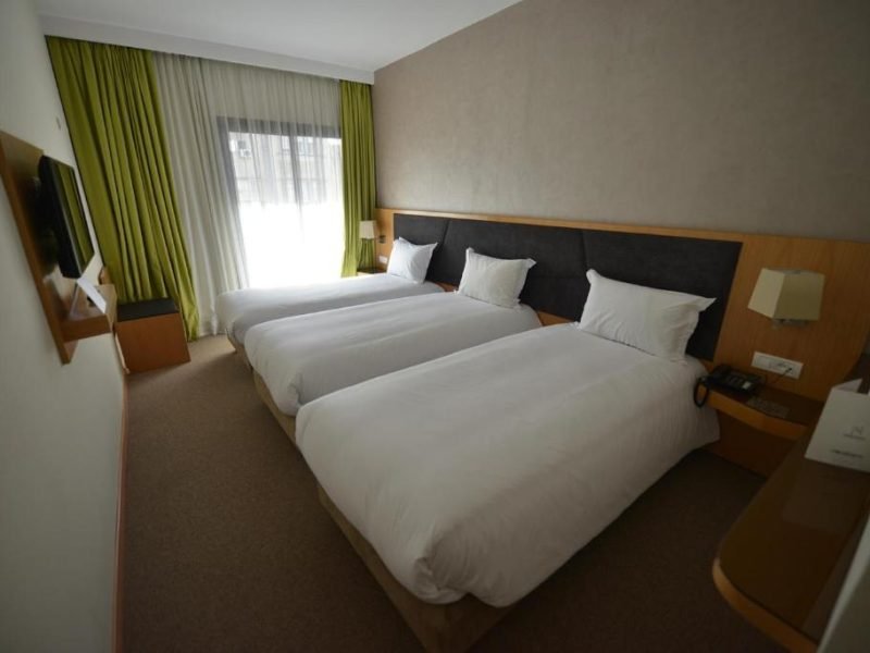 Triple Room with City View