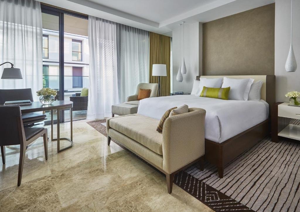 Superior Room with King Bed