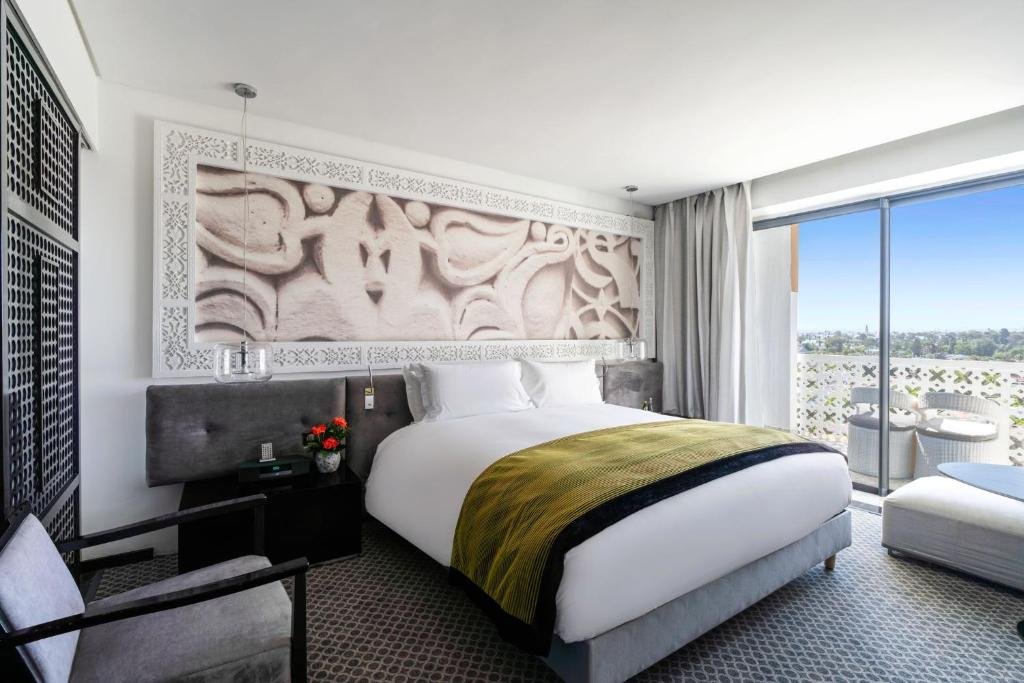 Superior Room with King-size Bed