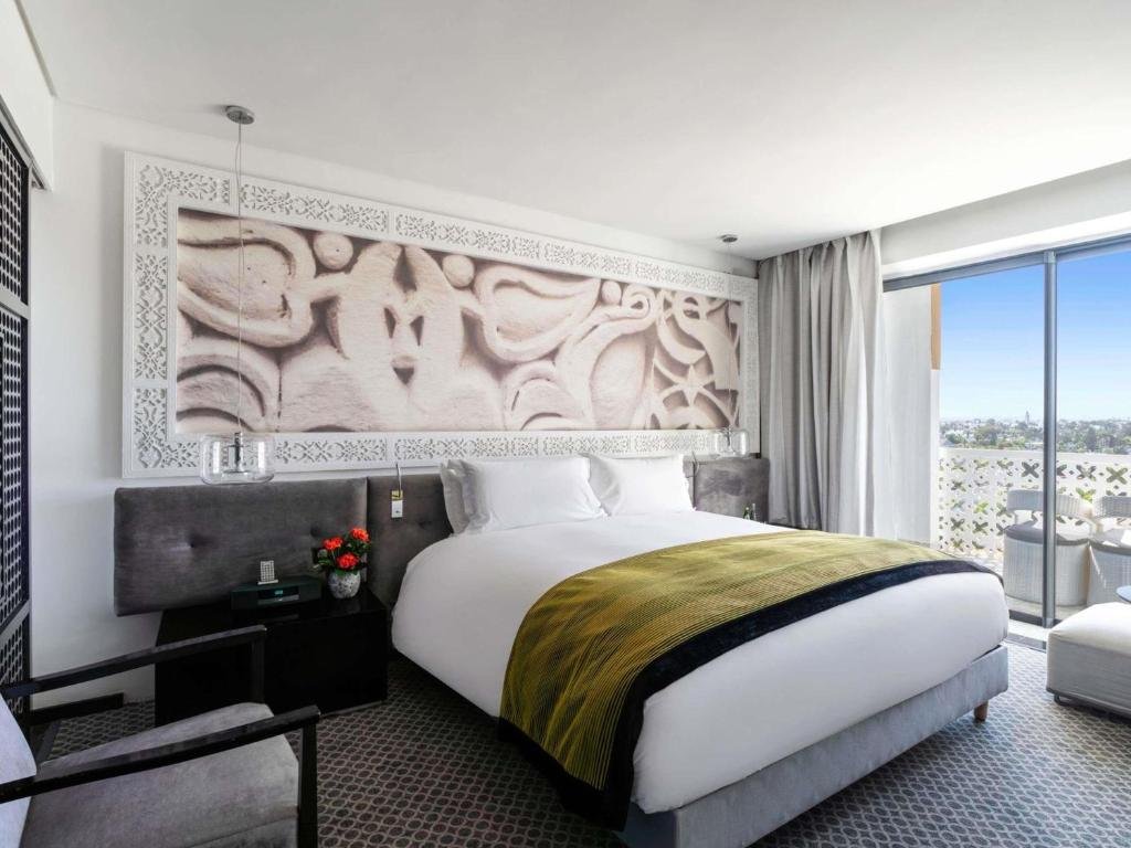 Superior Room with King-size Bed